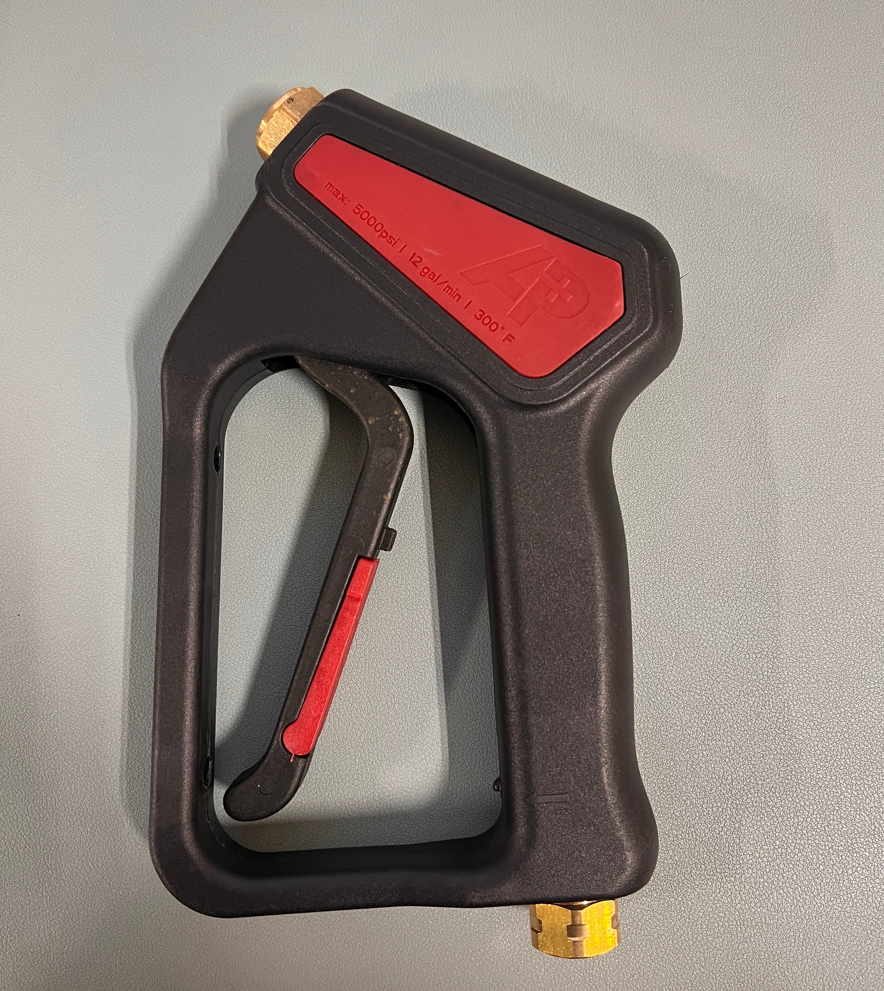 TRIGGER GUN, black & red