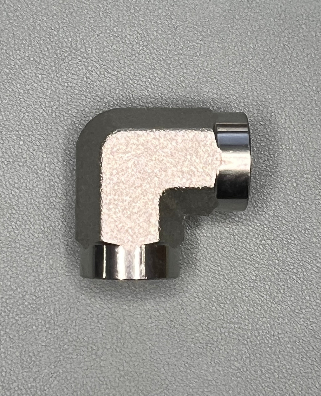 ELBOW, STEEL (Z) 1/2Fx1/2F