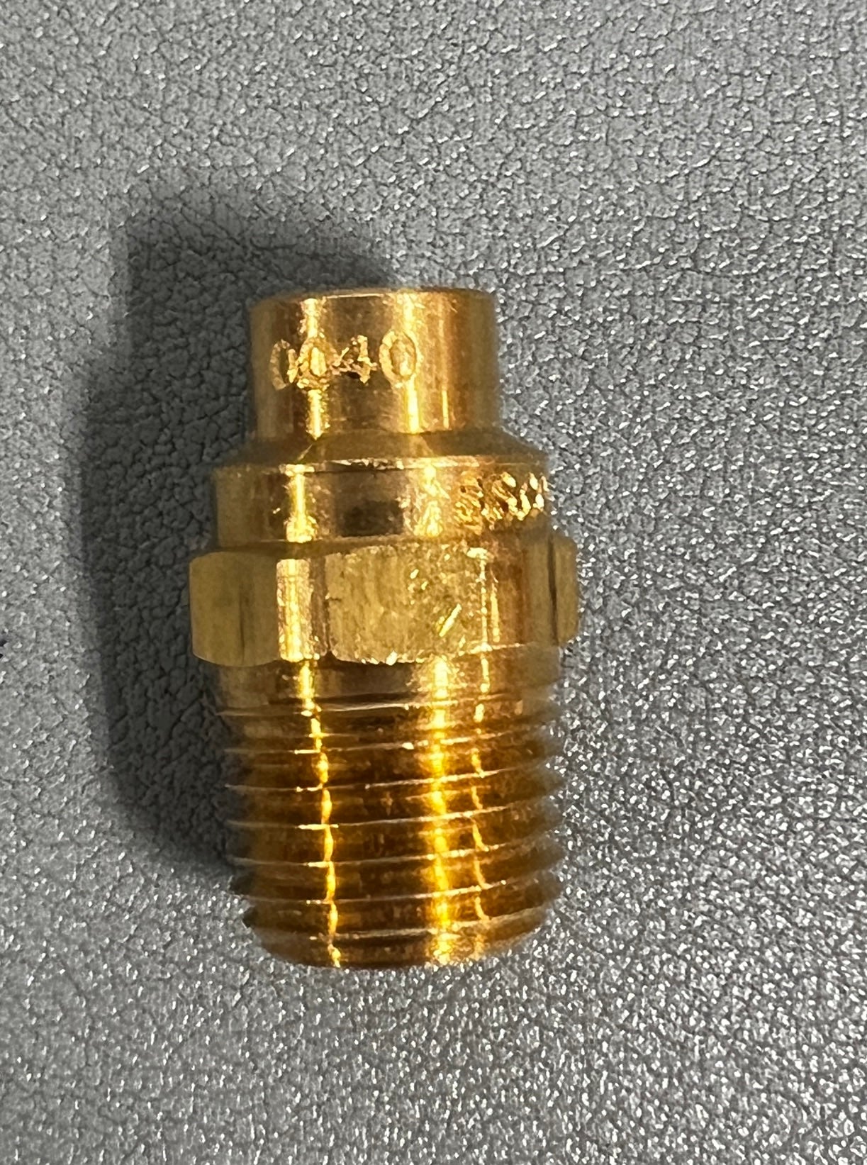 NOZZLE 40x0 1/4"" VEE JET BRASS